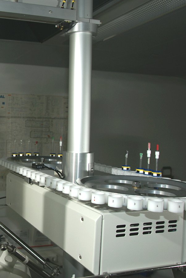 BACS 60 Probenwechsler Bruker Avance II 400 MHz